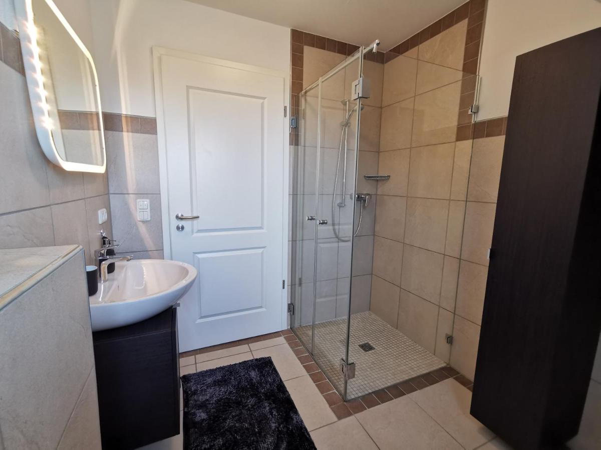 Luxurioeses Wellnes Apartment Bad Essen Bagian luar foto