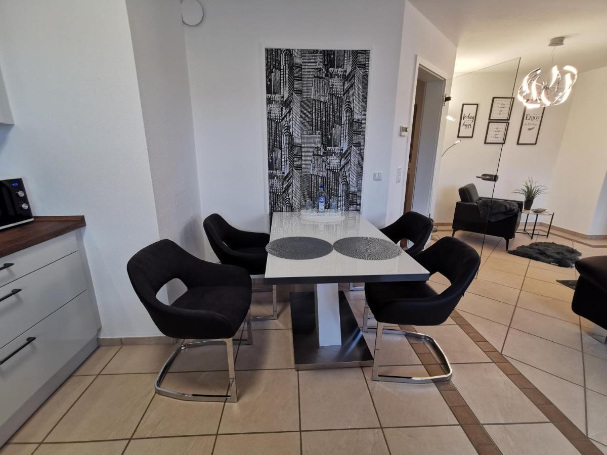 Luxurioeses Wellnes Apartment Bad Essen Bagian luar foto