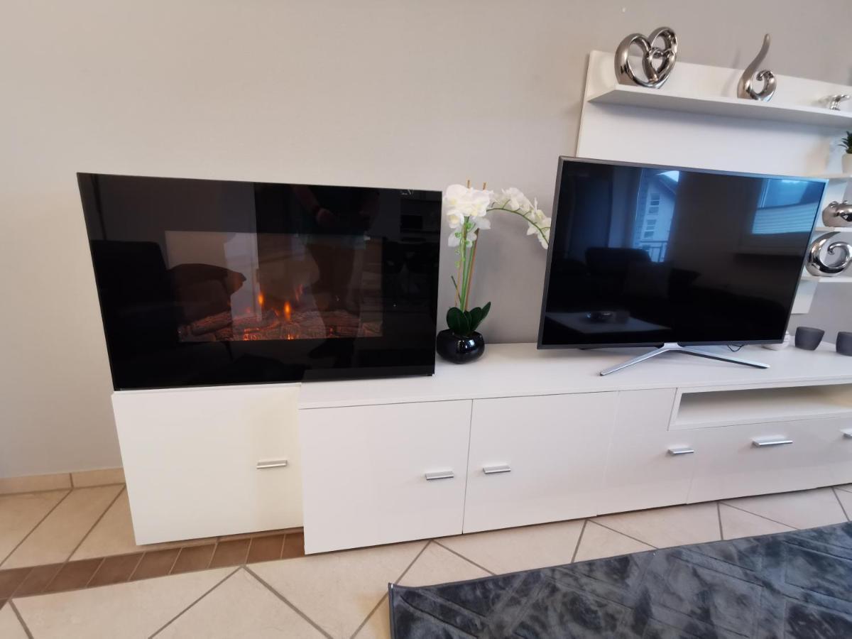 Luxurioeses Wellnes Apartment Bad Essen Bagian luar foto